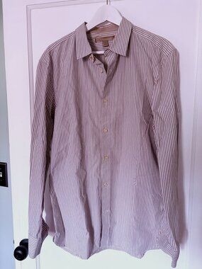 Banana Republic Heritage Men's Striped Button Down Shirt, 100% Cotton, Size L.